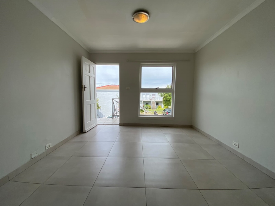 To Let 2 Bedroom Property for Rent in Vredekloof East Western Cape